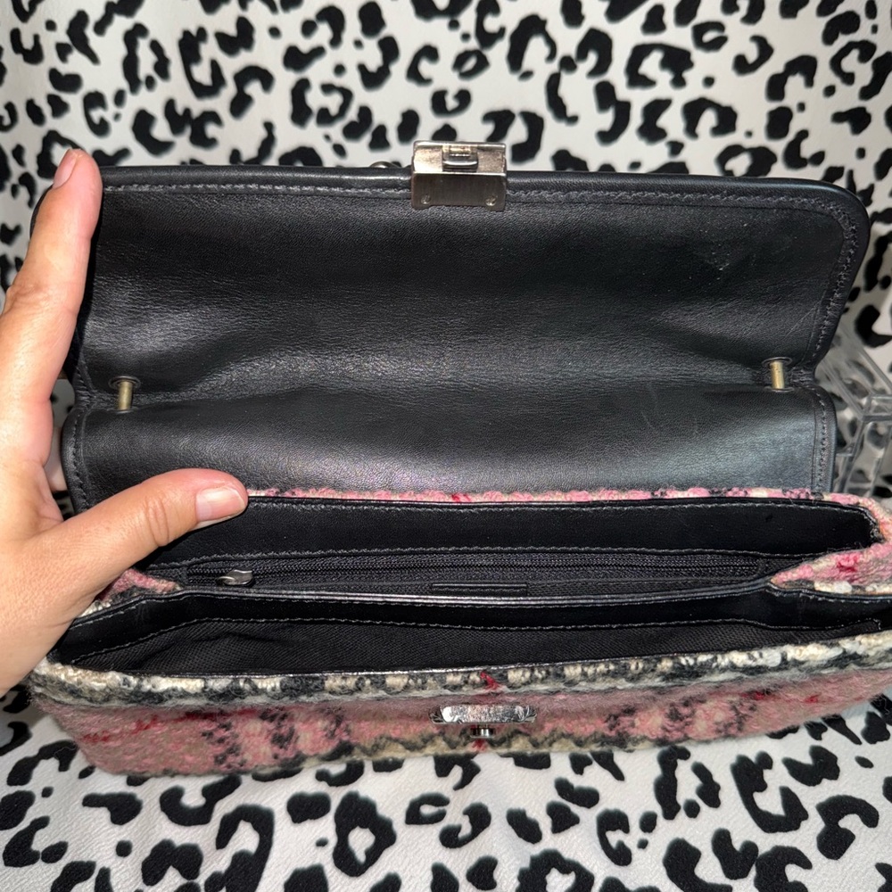 RARE BURBERRY WOOL NOVA KEY HANDBAG 💗 - Picture 7 of 12